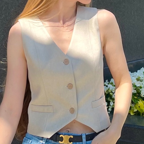 Beige vest from a suit - Picture 2 of 3